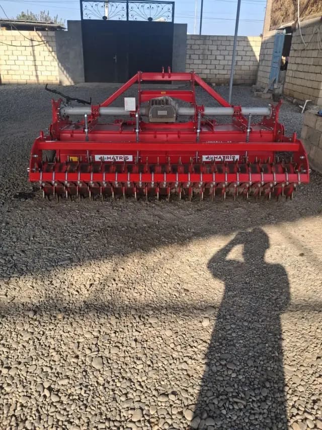 Torpaq frezi